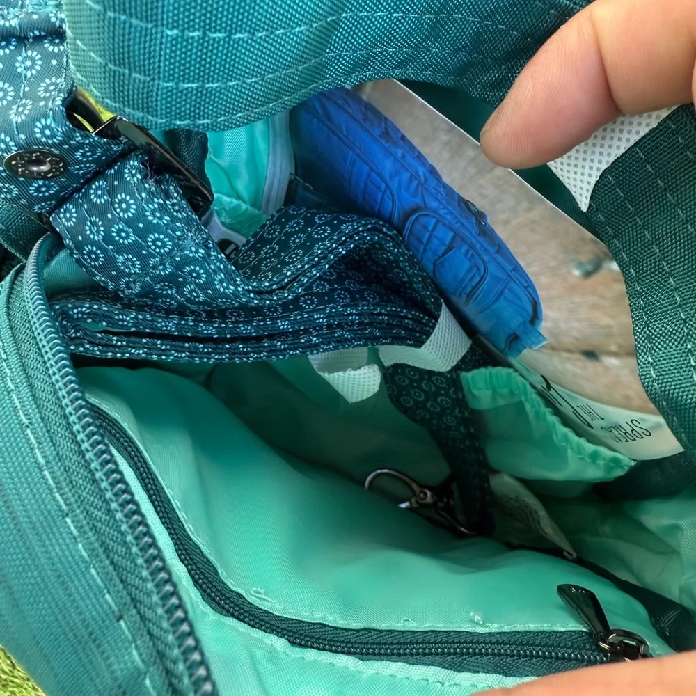 Lugs Crossbody Purse With Two Straps And Lots Of‎ Pockets Teal Blue Green NWT W